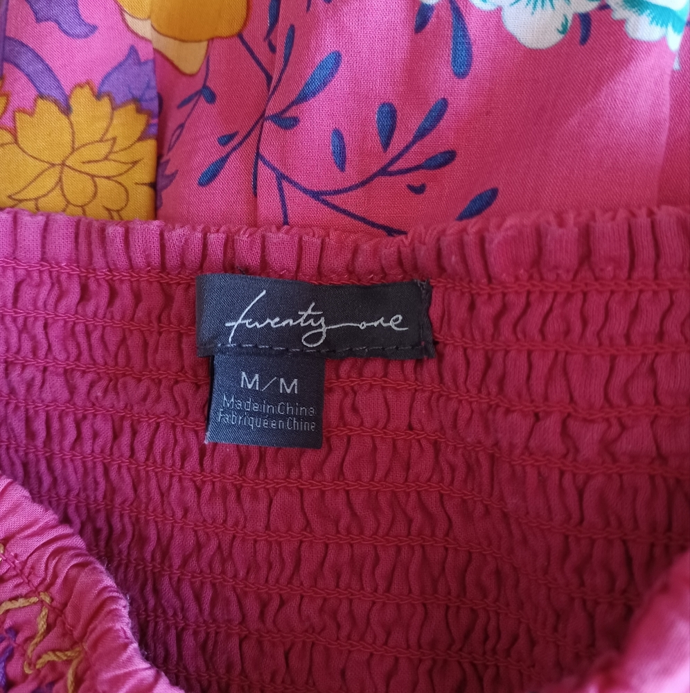 F21 Floral Smocked Tunic - Picture 7 of 7